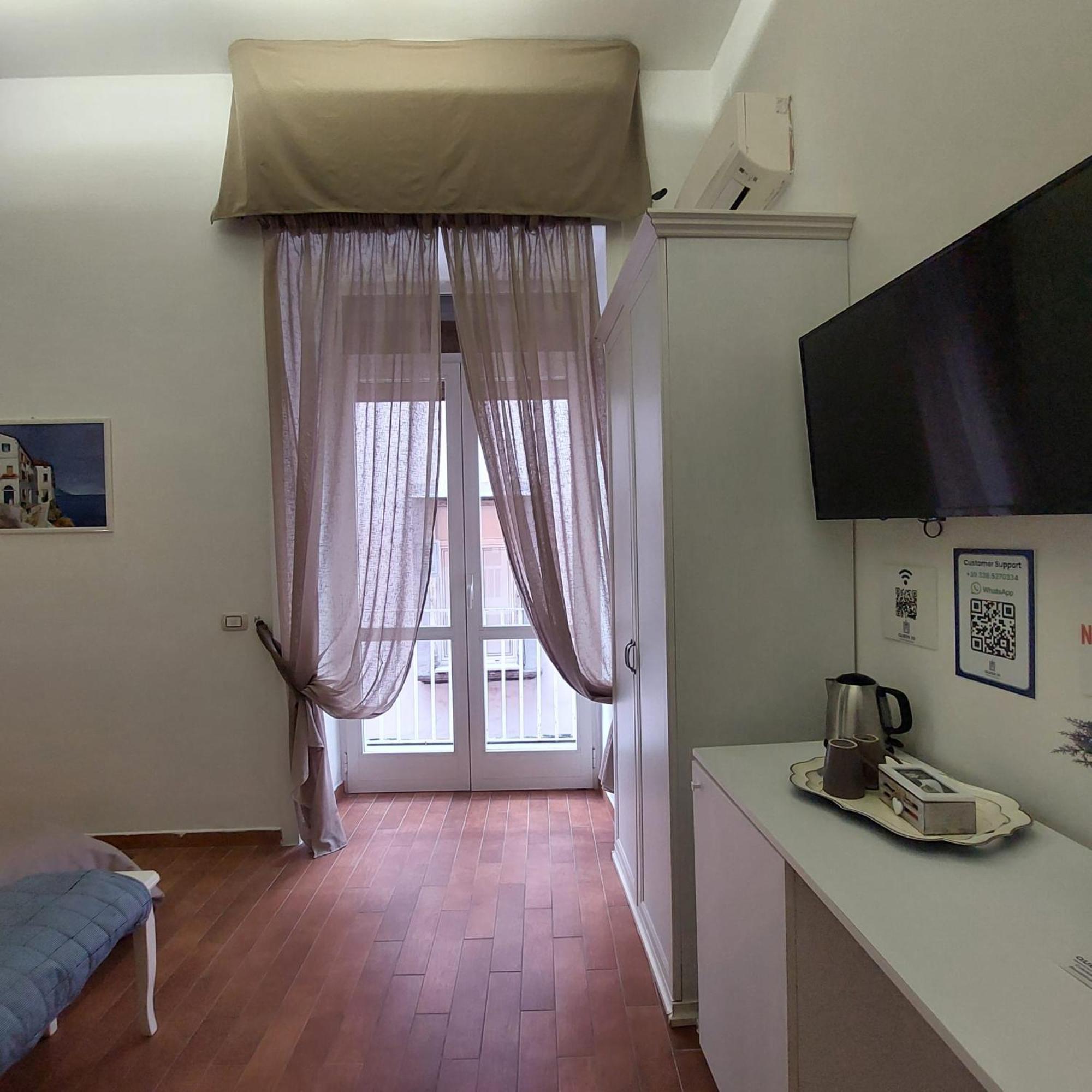 Queen 20 - Private Rooms Duomo Nápoles Exterior foto